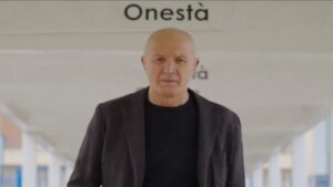 Dopo un lungo periodo di assenza, Domenico Iannacone torna in TV con una nuova edizione di 'Che ci...