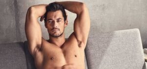 La storia di David Gandy e il bullismo subito a scuola: vittima di coetanei che non accettavano la sua diversità