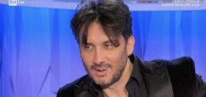 Fabrizio Moro è uno dei protagonisti dello spettacolo ed evento benefico "Una Nessuna Centomila"...