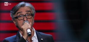 Alessandra è la compagna dell'artista Gaetano Curreri. Il cantante, noto come frontman degli Stadio...