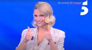 Michelle Hunziker presenta Io Canto Family: scopri i capitani, i giudici e la data di trasmissione in TV