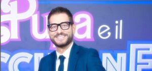 Il nuovo Secchione Simone Finucci ha fatto il suo ingresso a La Pupa e il Secchione 2024, abbinato...