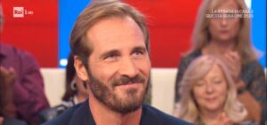 Maurizio Aiello è uno degli attori storici di Un posto al sole, la celebre soap opera trasmessa su...