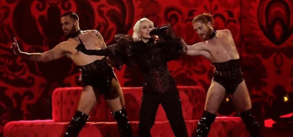 I Nebulossa con la loro canzone "Zorra" sono tra i finalisti dell'Eurovision Song Contest 2024. Il...