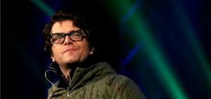 Samuele Bersani e la sua partecipazione al concerto "Una nessuna centomila" Samuele Bersani ha preso...