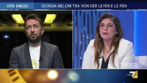 Il famoso giornalista Andrea Scanzi ha avuto un duro scontro con l'ex membro del Movimento 5 Stelle...