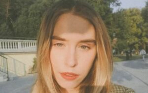 Swami Anaclerio è l'unica figlia di Elenoire Casalegno e Dj Ringo. Su social media, Swami appare...