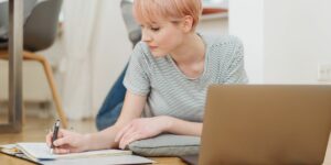 Le donne e il lavoro: investire nella formazione per un futuro promettente. Presentiamo la WomenX Academy.