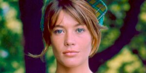 Addio a Françoise Hardy: il trionfo di “Tous les garçons et les filles” e la decisione di abbandonare la scena