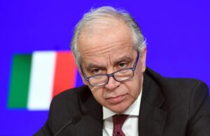 Il ministro dell'Interno, Matteo Piantedosi, ha recentemente visitato il Marocco, dove ha incontrato...