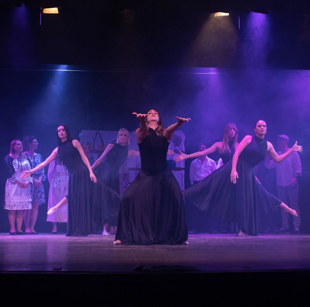 A Milano, dipendenti ed ex dipendenti della Fondazione Irccs Istituto Neurologico Carlo Besta si...