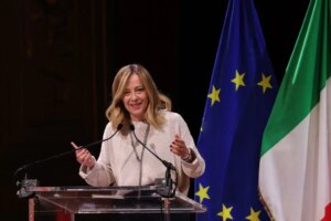 Meloni: “Apprezzo Schlein, ma delusa dalla sua mancanza di determinazione”