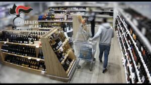 Vimodrone: tre persone colpite da provvedimento cautelare per furto di bottiglie di Champagne