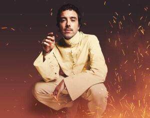 Diodato si esibisce in un silenzioso concerto alla Grotta di Nettuno ad Alghero