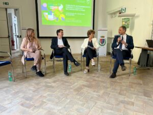 A Roma è stato presentato il progetto "Comunità Intraprendenti. Persone e luoghi di rigenerazione a...