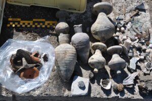 Nell'Area Sacra del Parco archeologico di Ostia antica sono stati trovati nuovi frammenti...
