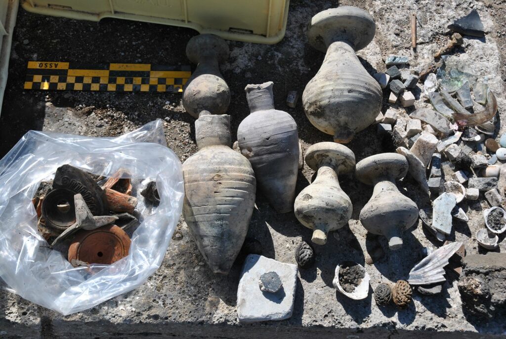 Sorprendenti nuovi reperti da scavi a Ostia antica, Sangiuliano esclama: “È uno spettacolo!”