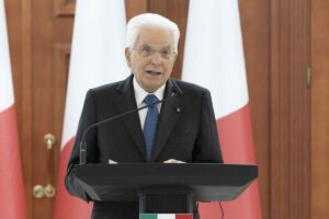 Il Presidente della Repubblica Sergio Mattarella ha incontrato la Presidente della Repubblica di...