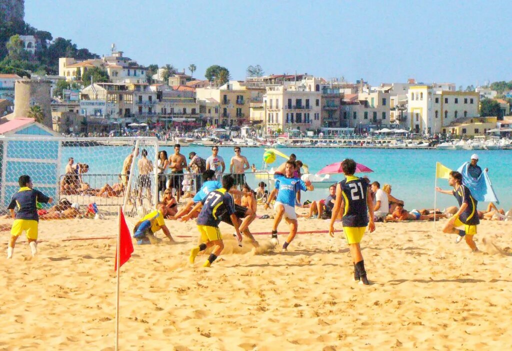 Il campionato regionale di beach soccer di Serie B, denominato Sabbie di Sicilia, ha inizio oggi a...