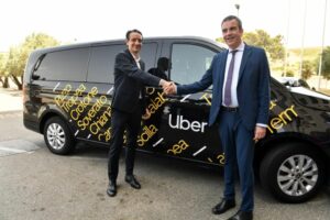 Uber sbarca in Calabria: disponibili i servizi Uber Black e Uber Van