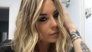 Una sorpresa attende Elenoire Casalegno durante la sua permanenza a L'Isola dei Famosi 2024. La nota...