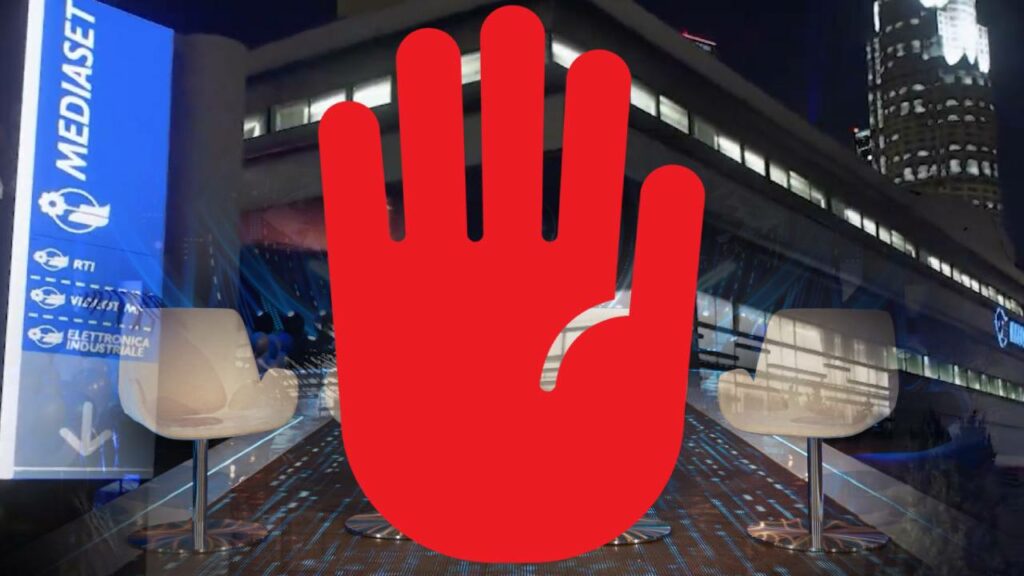 Uno dei personaggi bannati da Mediaset rivela: “Le cose sono cambiate”