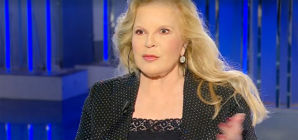 Sylvie_Vartan_DomenicaIn-min.jpg