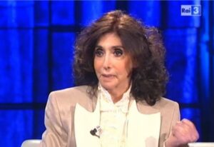 Anna Marchesini, indimenticabile attrice, comica e scrittrice, sarà ricordata nella nuova puntata di...