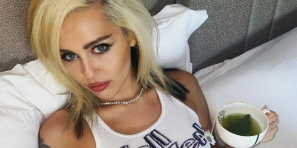 Miley Cyrus ha recentemente parlato dei suoi dubbi sulla maternità in un'intervista con W Magazine...
