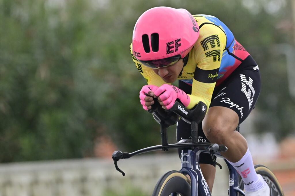 Girmay l’eritreo vince la tappa di Torino al Tour, Carapaz in maglia gialla