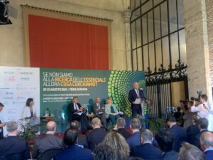 Panetta, Gentiloni, Tajani e Salvini parteciperanno al Meeting di Rimini