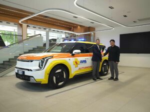 Kia Italia consegna all’AVIS il veicolo elettrico EV9 per soccorso avanzato