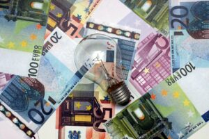 Nel 2023, Arera eroga oltre 7.5 milioni di bonus elettrici e gas sociali