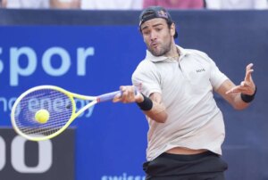 Il tennista italiano Matteo Berrettini ha trionfato nel torneo "Swiss Open Gstaad", un evento ATP...