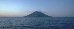 La protesta di Stromboli: l’isola si ribella alla decisione della Rai di mandare in onda una fiction