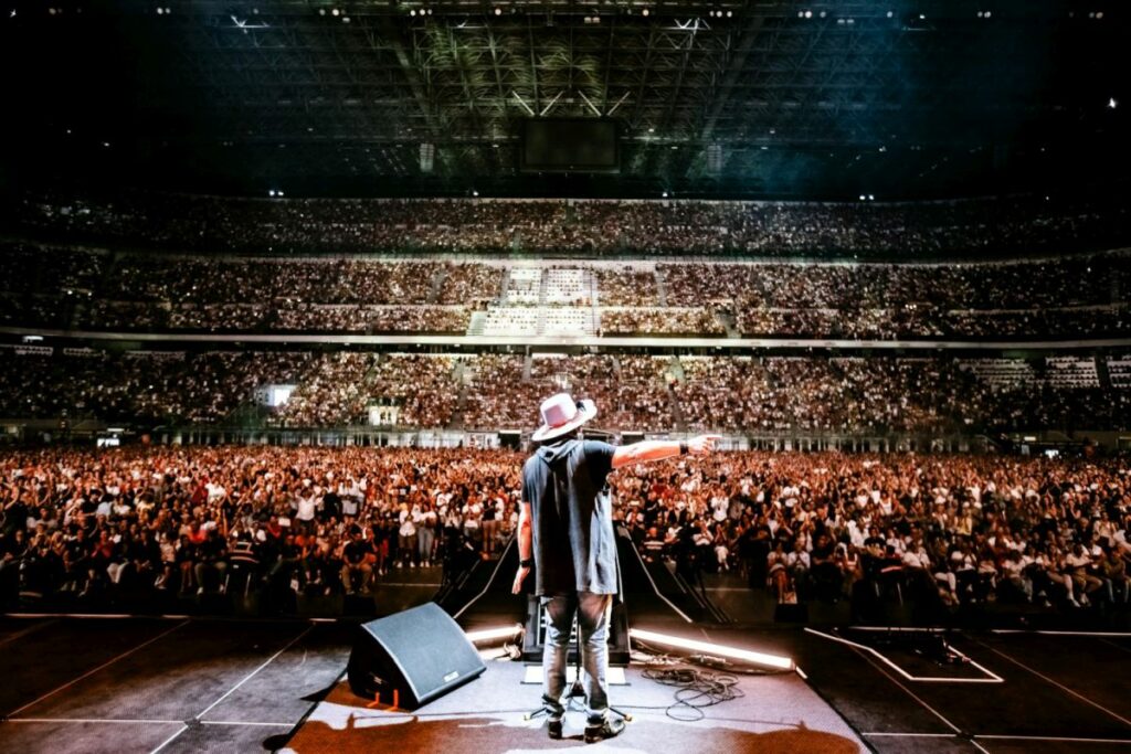 Arriva in America del Sud il tour internazionale di Zucchero "Sugar" Fornaciari, denominato...