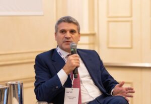 Lottomatica ha registrato una raccolta di 18 miliardi nei primi sei mesi del 2024, con una crescita...