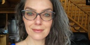 Adrianne Curry rifiuta filler per il viso a 32 anni: “La mia dignità vale più di Hollywood”