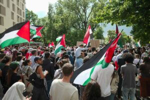 Milano - Piazza Accursio: si è svolto un corteo pro Palestina organizzato dalle comunità e...