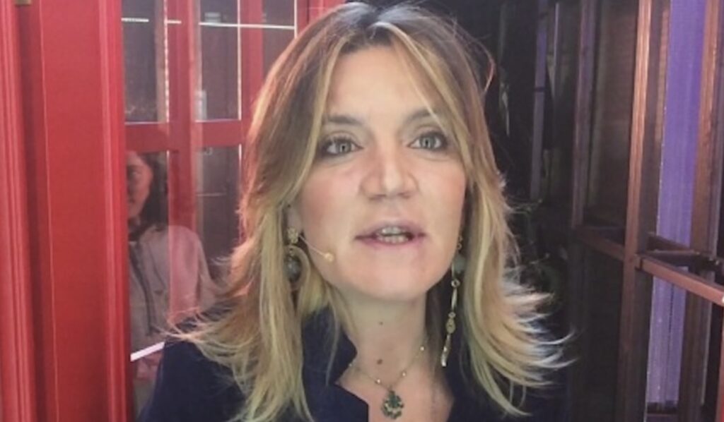 L’influencer che ha ricevuto la denuncia più strana e il colpevole che l’ha aggredita