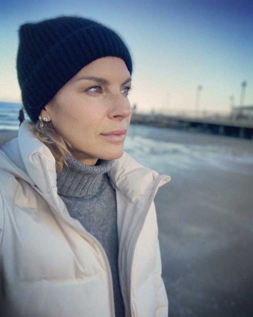 Martina Colombari, E quando si rallenta, si capisce la direzione… su Instagram per i suoi fan
