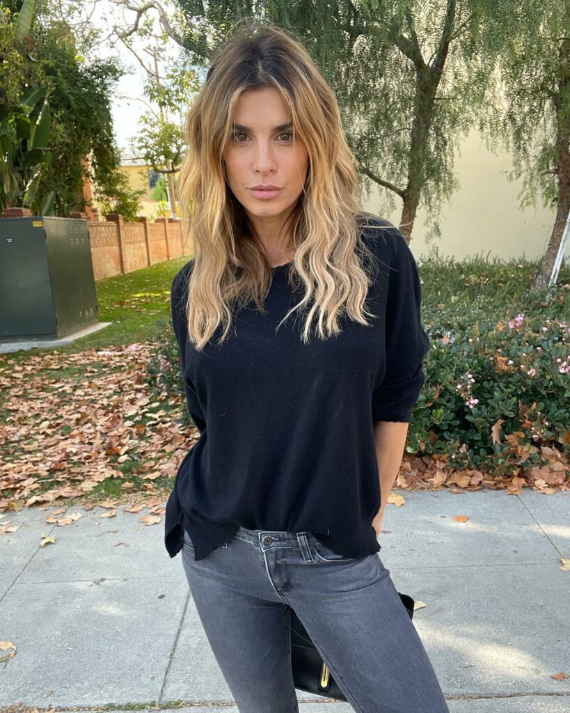 Elisabetta Canalis, … su Instagram per i suoi fan