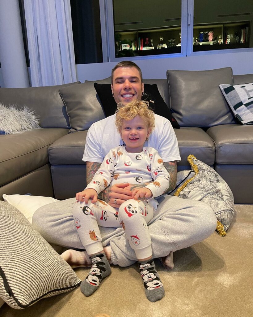 Fedez, … su Instagram per i suoi fan