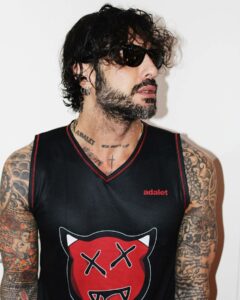 Fabrizio Corona, SEE YOU WEDNESDAY…. su Instagram incanta i suoi fan