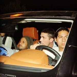 Fabrizio Corona, LA STORIA SIAMO NOI   e IL MAESTRO… su Instagram stupisce i suoi fan