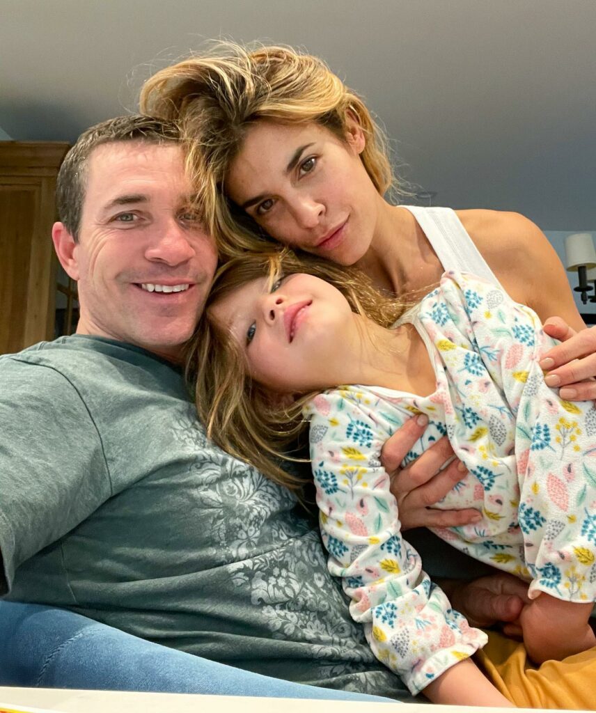 Elisabetta Canalis, The meaning of Love… su Instagram per i suoi fan