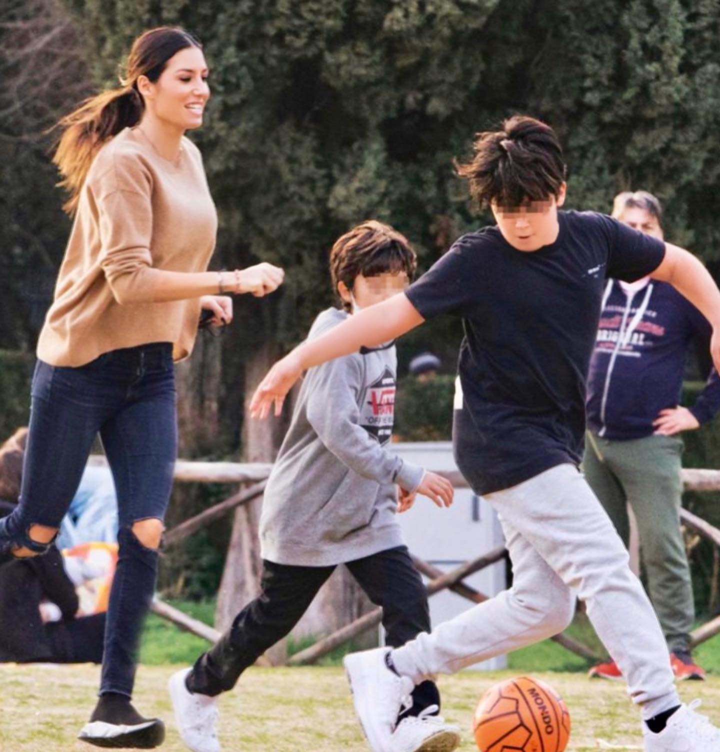 Elisabetta Gregoraci Io&te ..
.
.
....