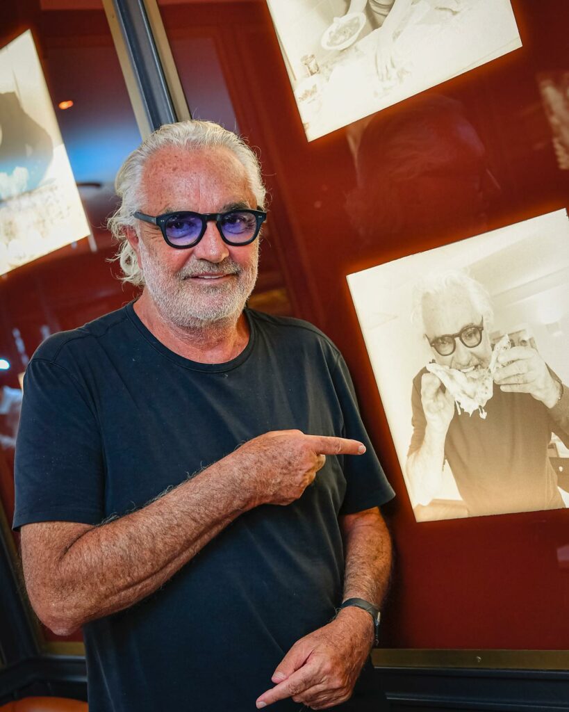 Flavio Briatore, Ieri sono state pubblicate delle notizie riguardo l’andamento finanziario di Cra… su Instagram per i suoi fan