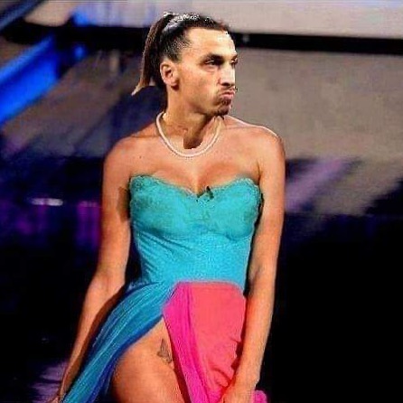 Fabrizio Corona VAI A SANREMO AMORE E PORTA 3 PERE ....