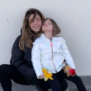 Elisabetta Canalis, la regina italiana dell'ironia e della simpatia, ha conquistato il cuore di...